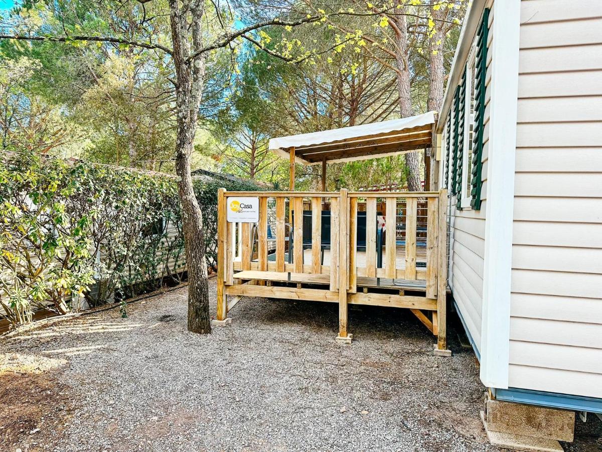 3 Bedroom Chalets Camping Lei Suves - Joycasa Roquebrune-sur Argens Exteriör bild