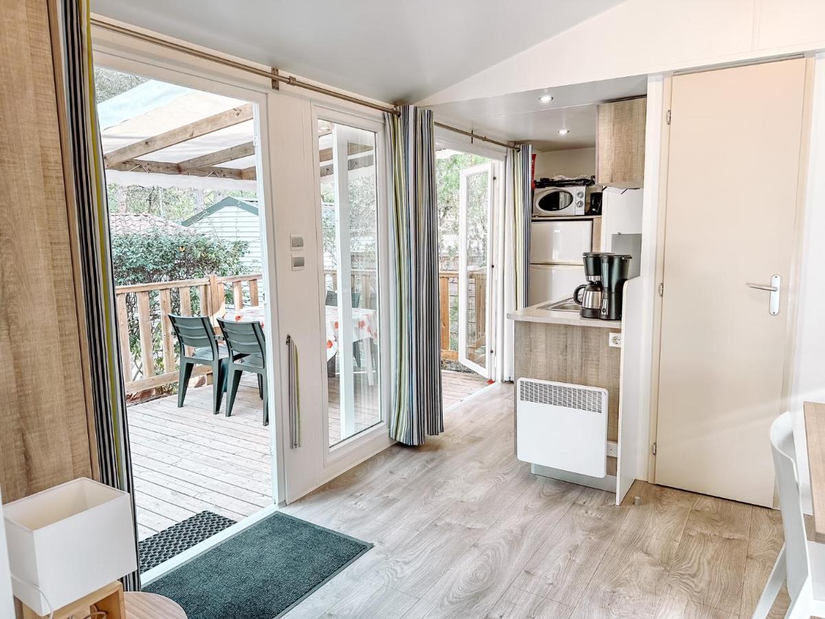 3 Bedroom Chalets Camping Lei Suves - Joycasa Roquebrune-sur Argens Exteriör bild
