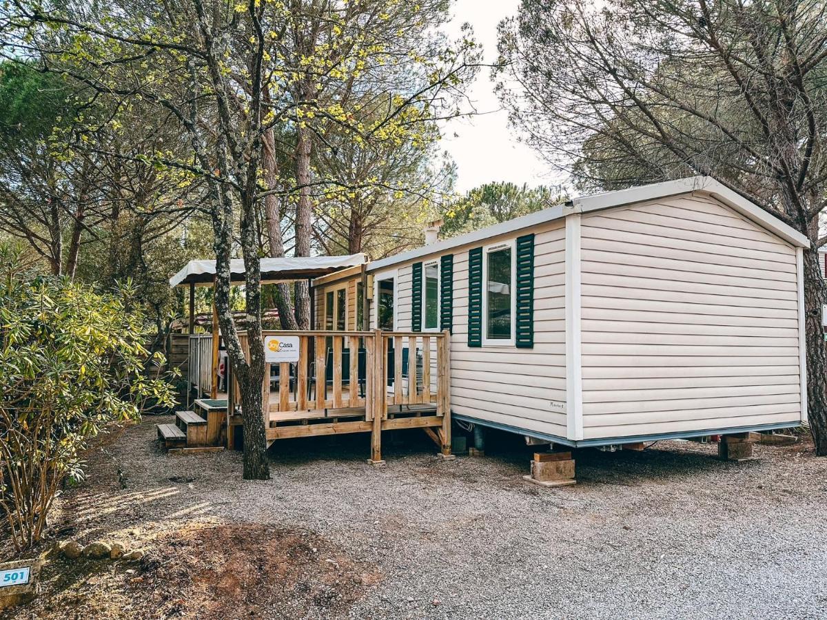 3 Bedroom Chalets Camping Lei Suves - Joycasa Roquebrune-sur Argens Exteriör bild